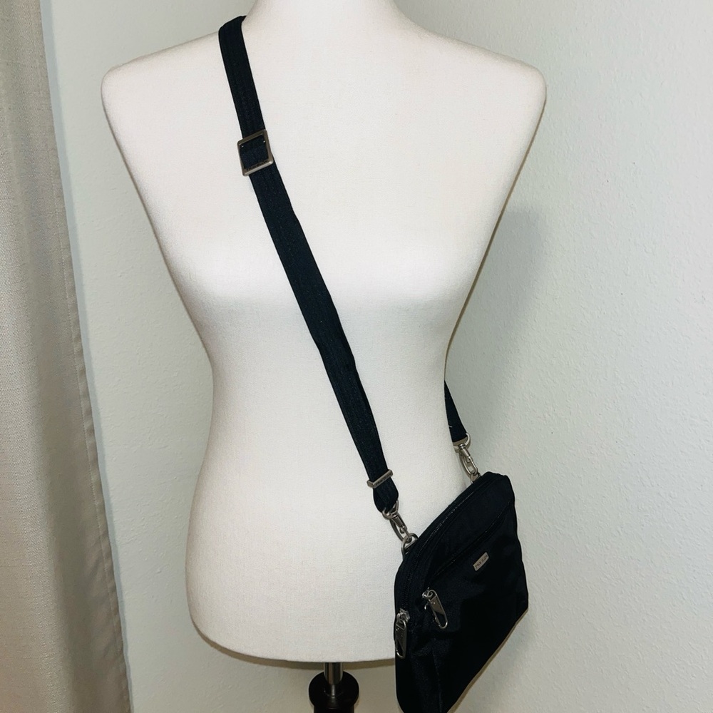 Travelon Black Crossbody Bag